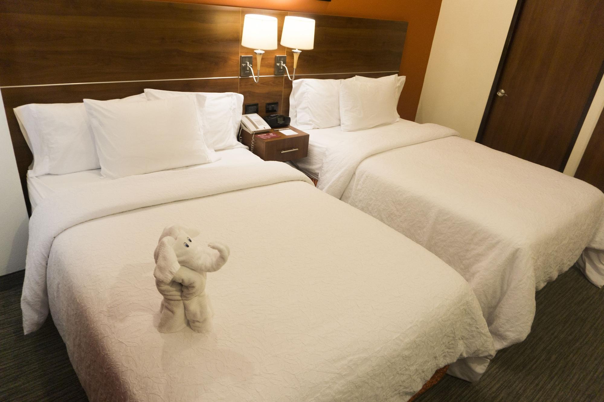 Hampton By Hilton San Juan Del Rio Hotel Екстериор снимка