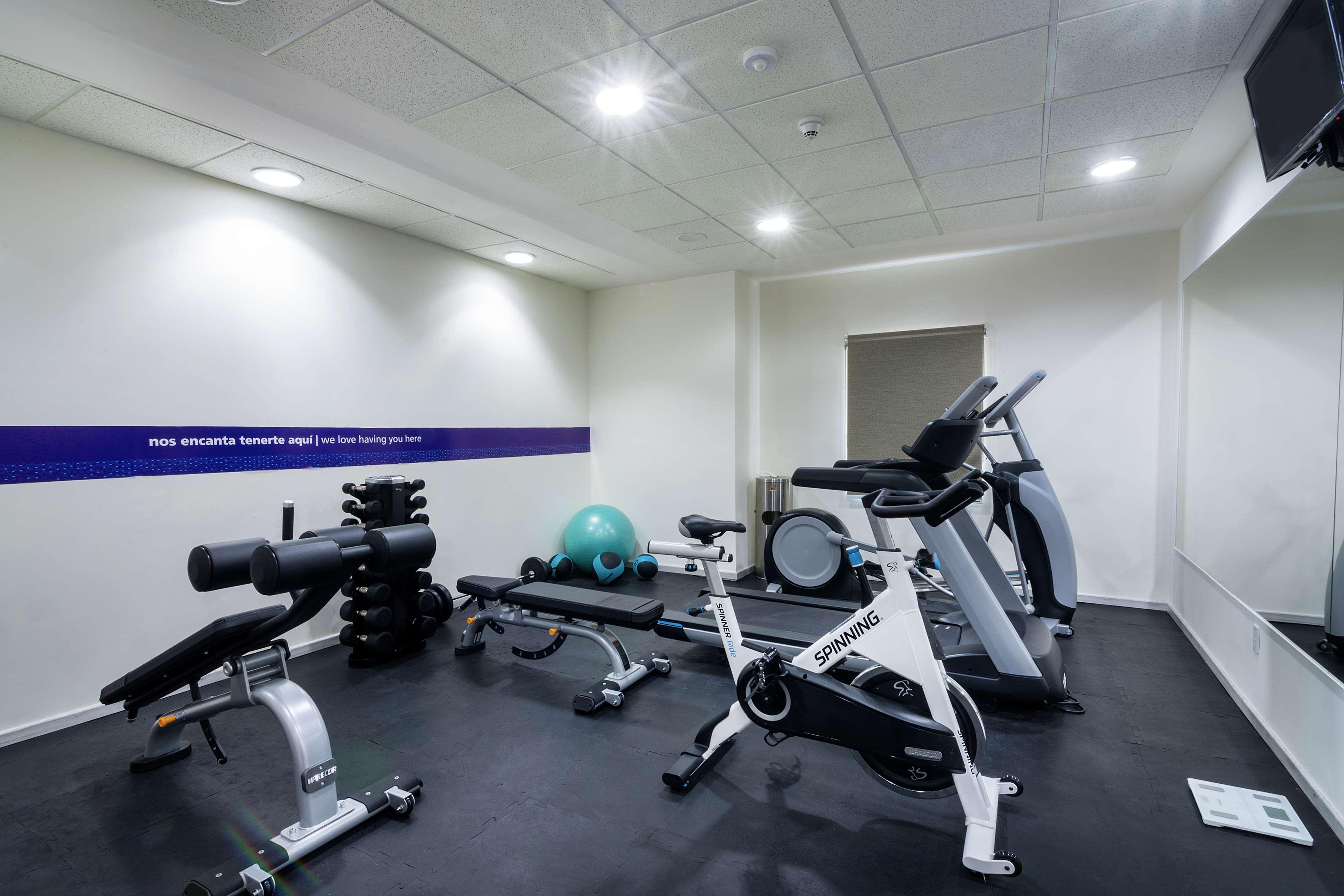 Hampton By Hilton San Juan Del Rio Hotel Екстериор снимка