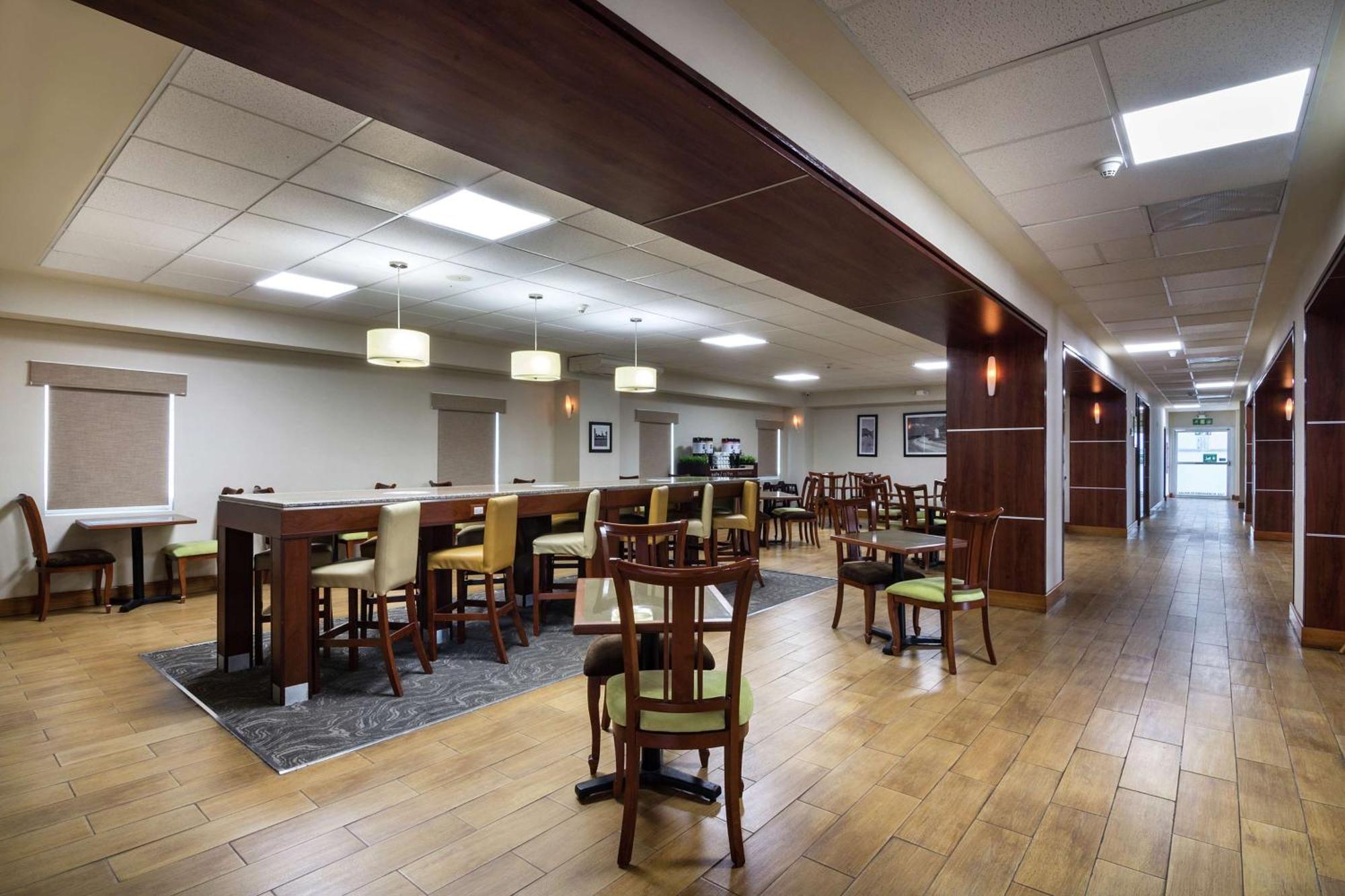 Hampton By Hilton San Juan Del Rio Hotel Екстериор снимка