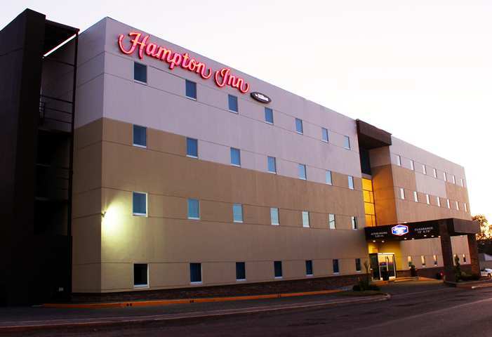 Hampton By Hilton San Juan Del Rio Hotel Екстериор снимка