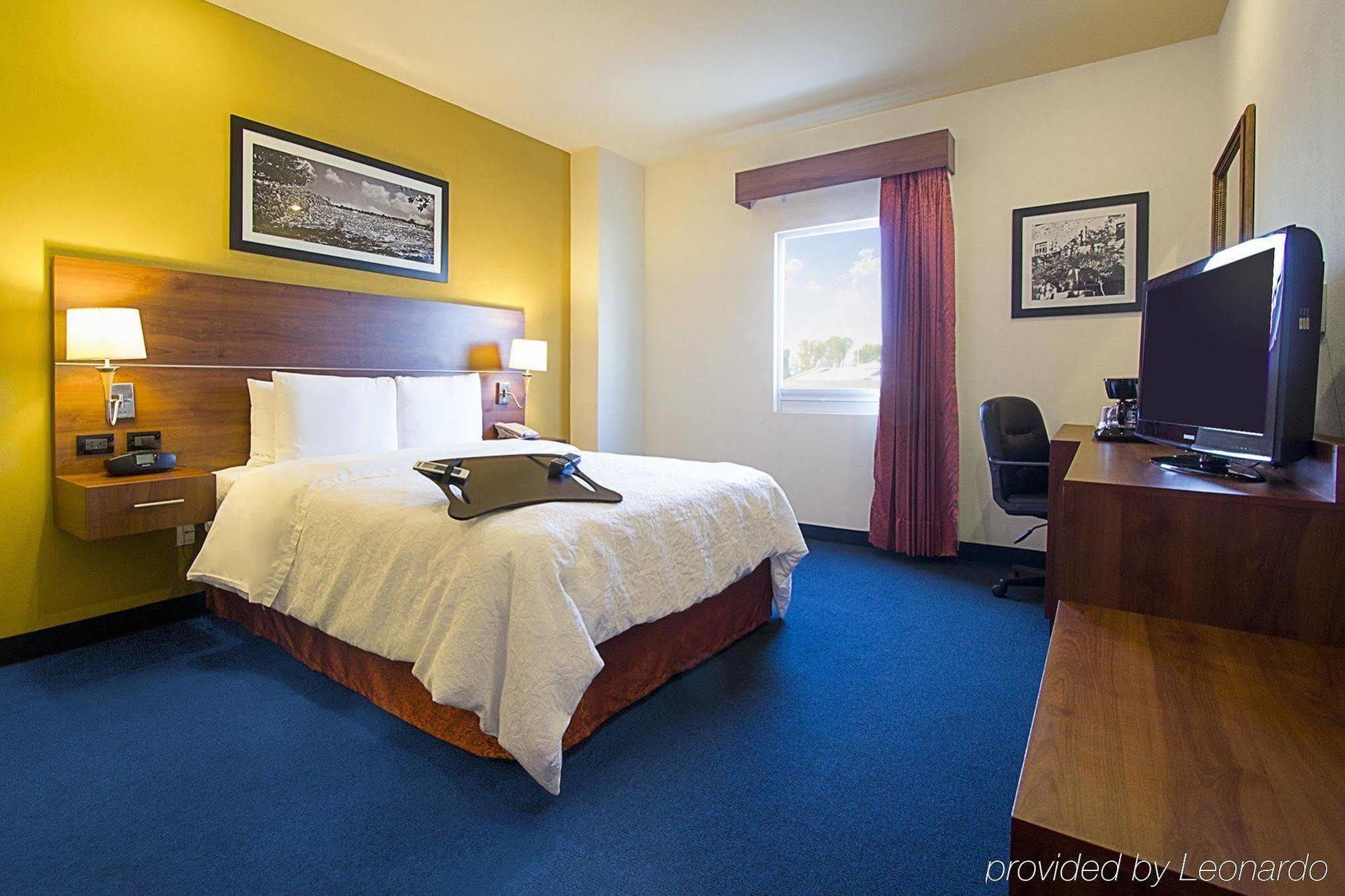 Hampton By Hilton San Juan Del Rio Hotel Екстериор снимка
